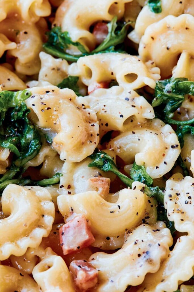 Giada's Cacio E Pepe With Pancetta and Arugula