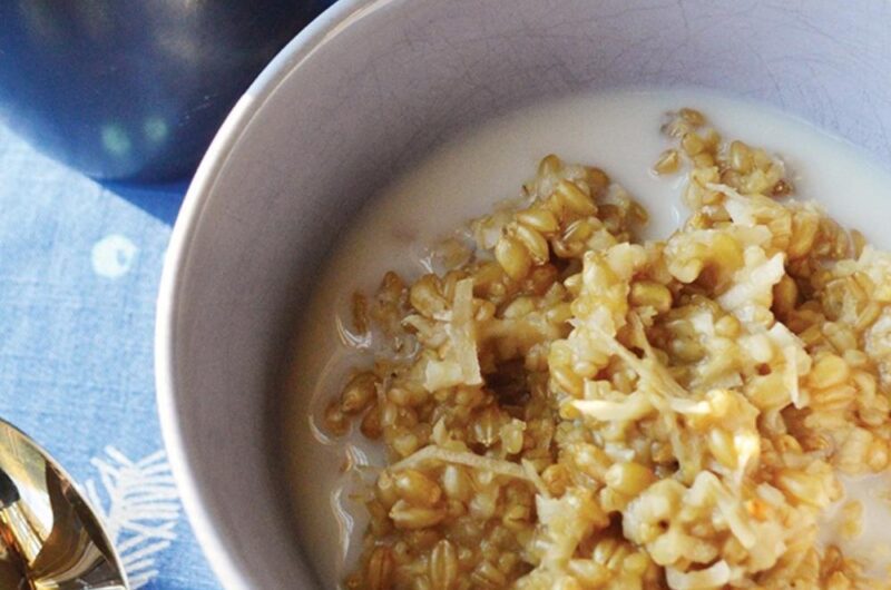 Pressure Cooker Oat, Barley, and Coconut Porridge