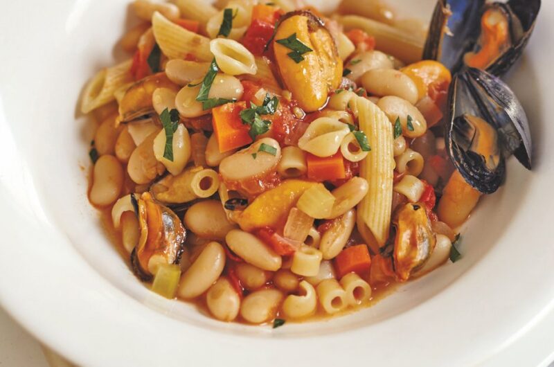 Giada Pasta e Fagioli with Mussels